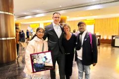 Kanishka-with-Parents-Doctor-from-Mayo-Clinic-amp-Kim-Hollander-at-Hyatt-PHGlobalSummit_5.10.2024